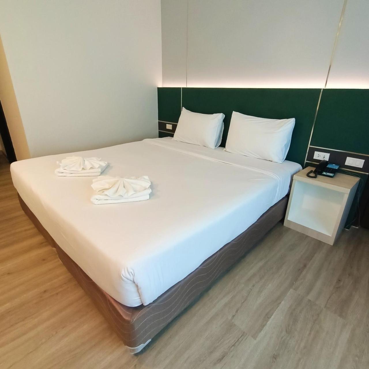 Mayflower Grande Hotel Phitsanulok Luaran gambar