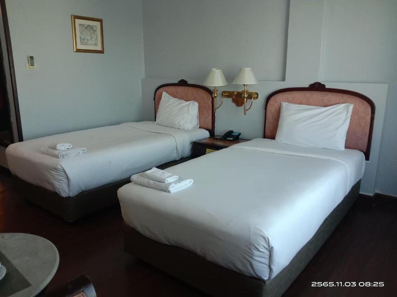 Mayflower Grande Hotel Phitsanulok Luaran gambar