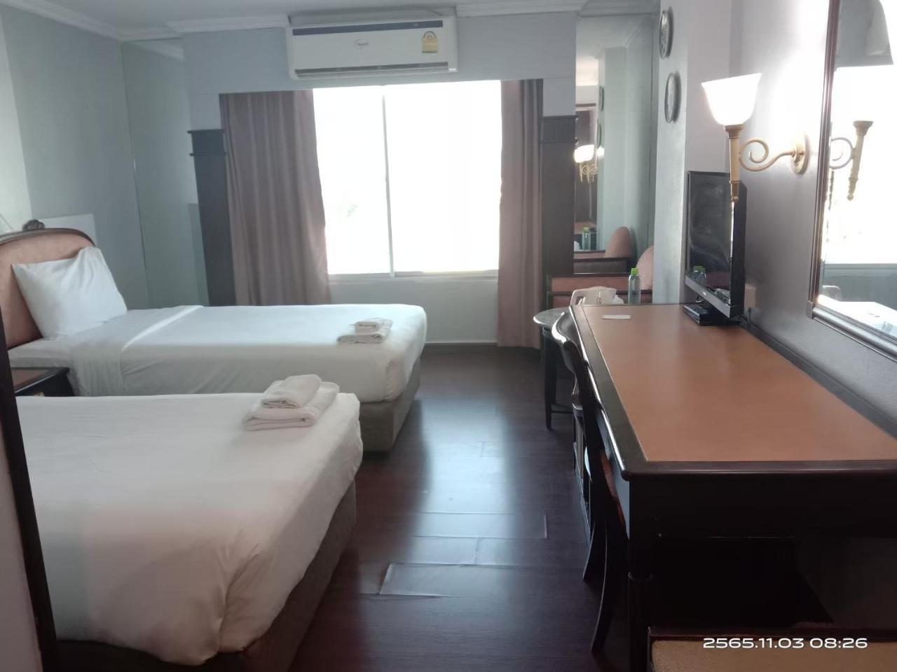 Mayflower Grande Hotel Phitsanulok Luaran gambar