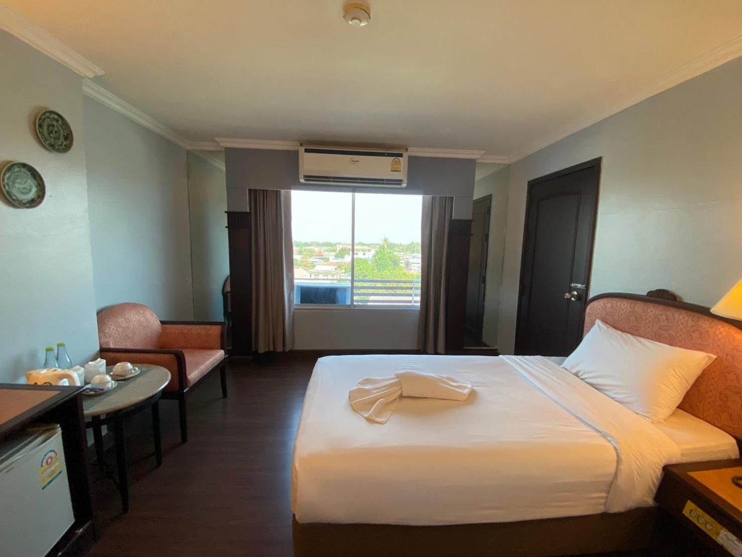 Mayflower Grande Hotel Phitsanulok Luaran gambar