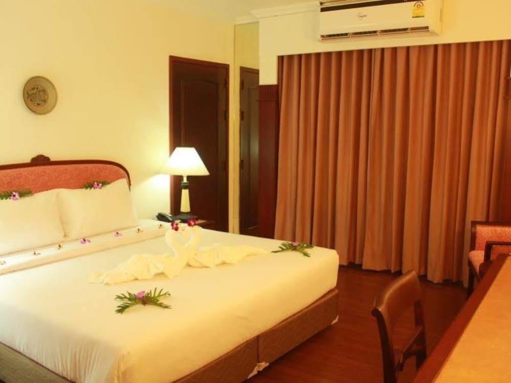 Mayflower Grande Hotel Phitsanulok Luaran gambar